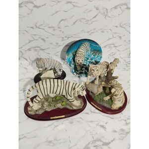 Montefiori White Bengal Tigers~4 , Resin W Wooden Base Collectible Safari Wild